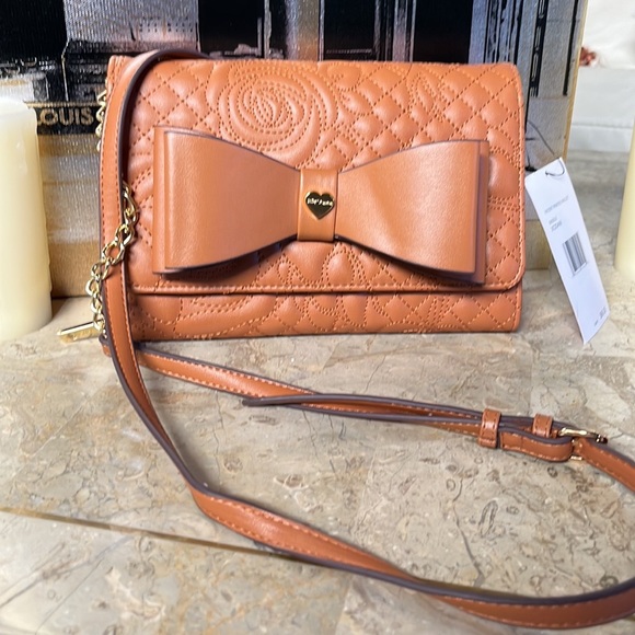 Betsey Johnson Handbags - 👛HOST PICK👛 Betsey Johnson Crossbody